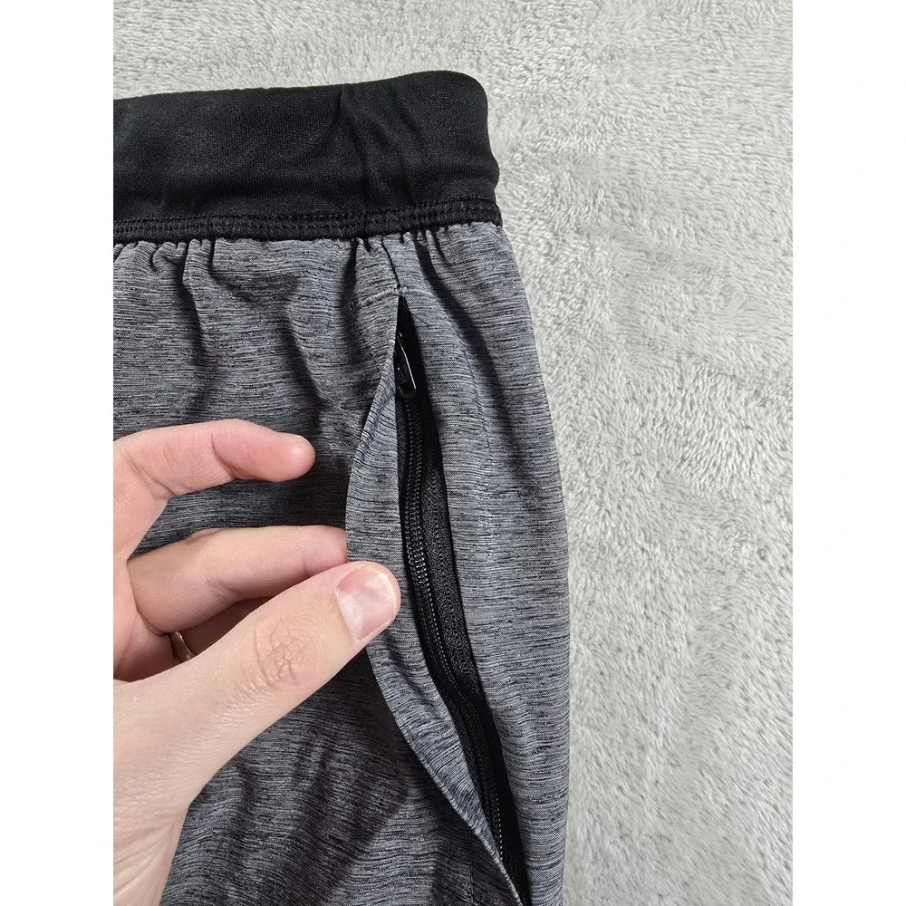 Adidas Athletic Shorts Mens S Gray FK1775‎ Zipper Pockets Drawstring Running Gym